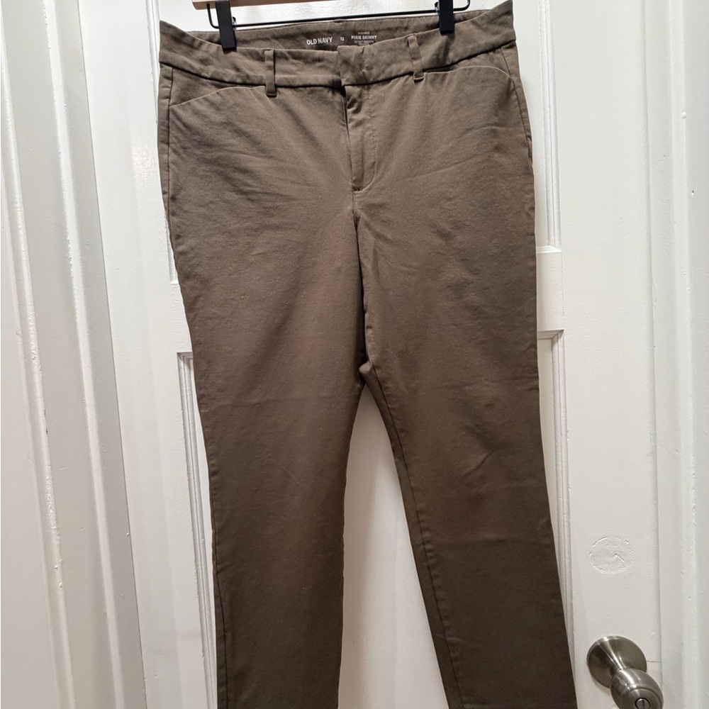 Old Navy Pixie Skinny High-Rise Pants Size 12 – Red / Black / Coral / Olive